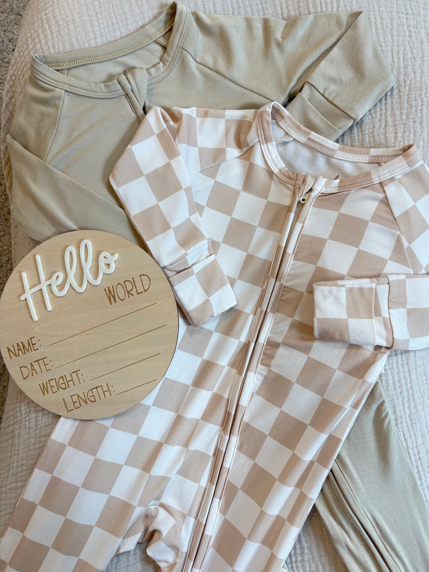 Newborn Gift Sets - Onesie & Announcement Sign